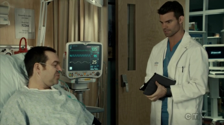 VampireDiariesWorld_dot_nl-SavingHope3x15-546.jpg