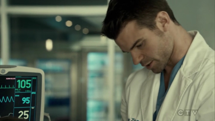 VampireDiariesWorld_dot_nl-SavingHope3x15-563.jpg