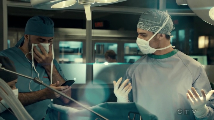 VampireDiariesWorld_dot_nl-SavingHope3x15-710.jpg