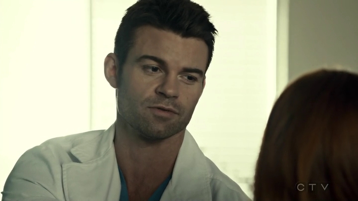 VampireDiariesWorld_dot_nl-SavingHope3x16-1361.jpg
