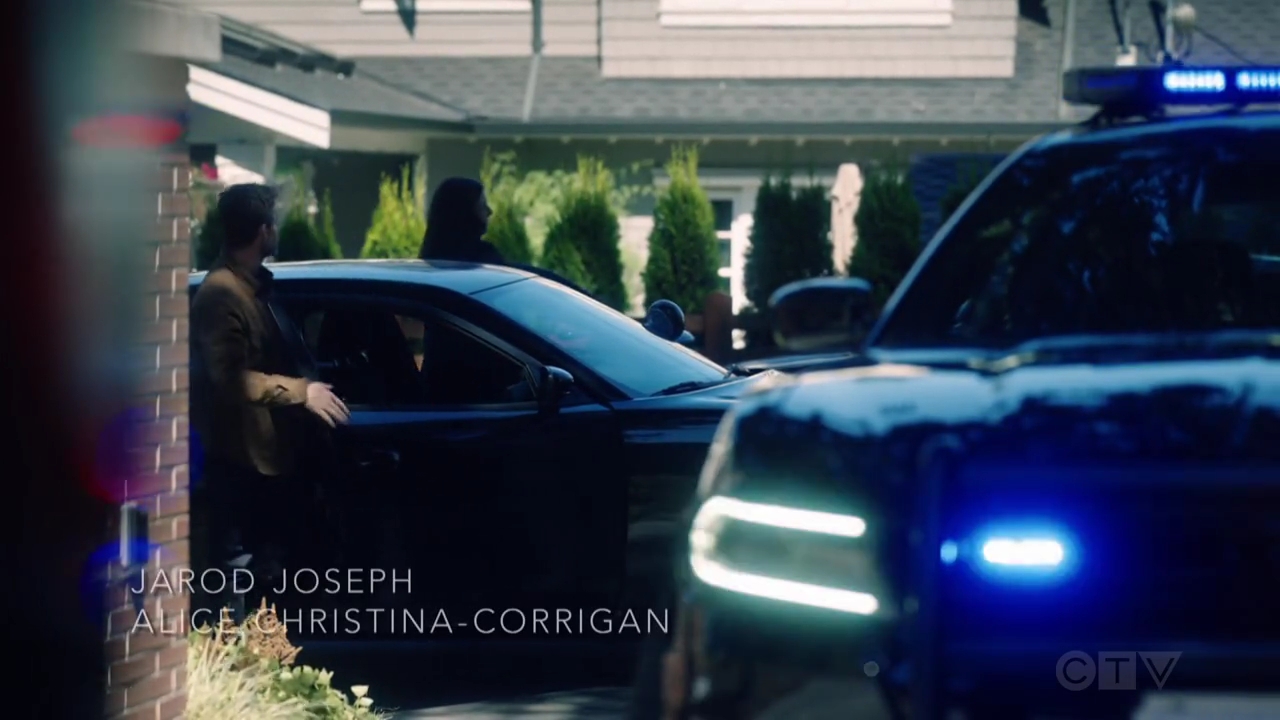 VampireDiariesWorld-dot-nl_SightUnseen1x01-0047.jpg