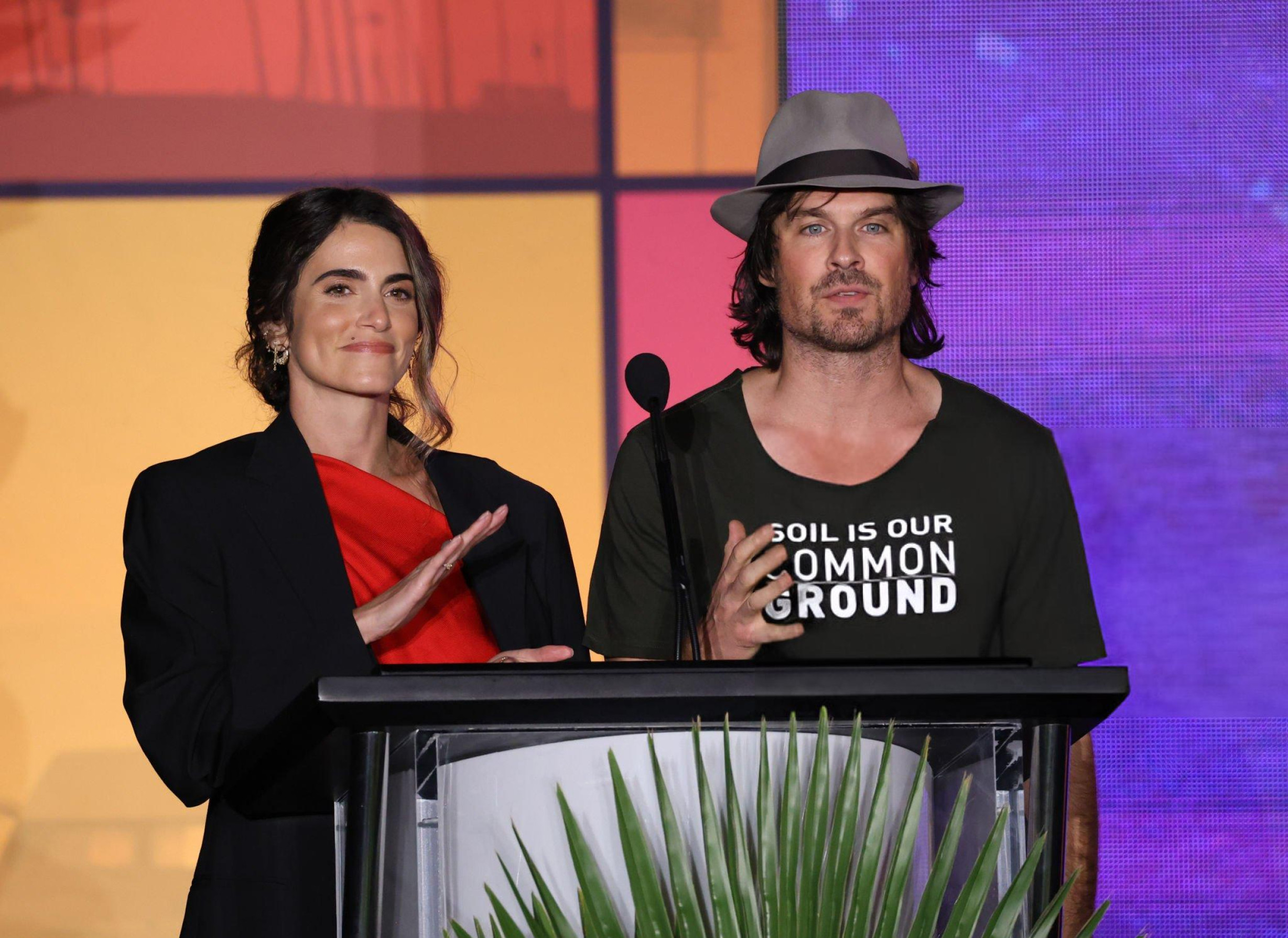 show002.jpg show002.jpg