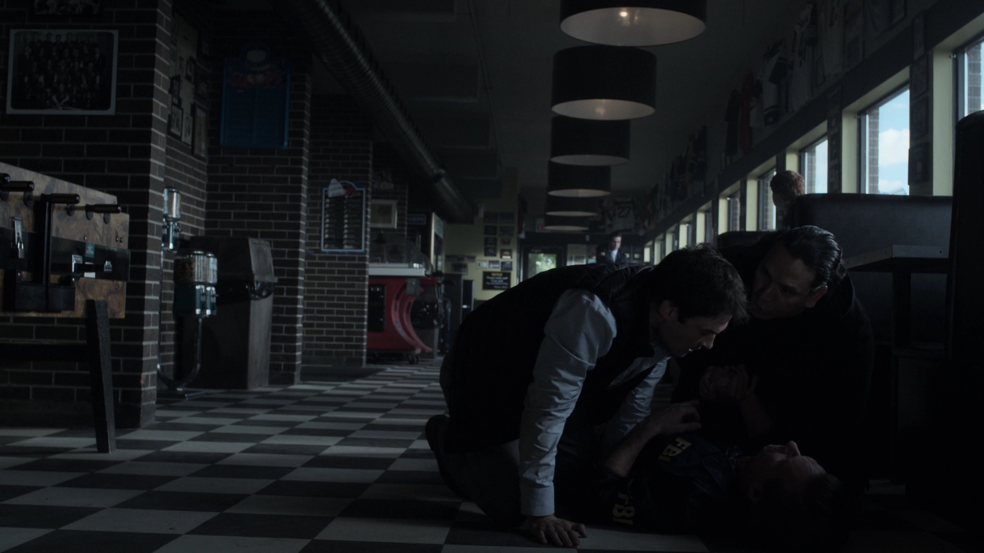 VampireDiariesWorld-dot-nl_V-Wars1x08-0553.jpg VampireDiariesWorld-dot-nl_V-Wars1x08-0553.jpg