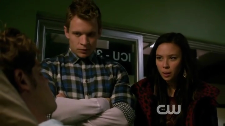 VampireDiariesWorld-dot-org_StarCrossed-S01E13-0444.jpg