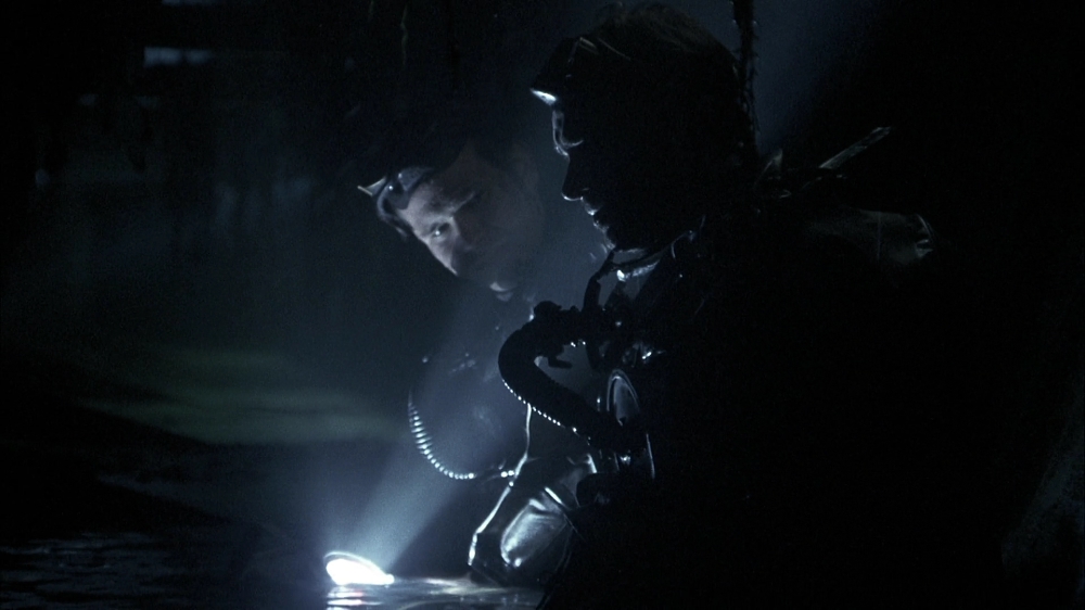VampireDiariesWorld-dot-org_Below2905.jpg