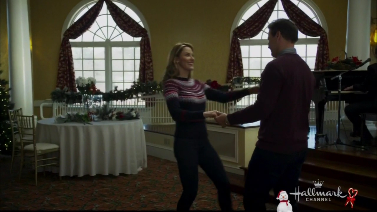 VampireDiariesWorld-dot-nl_ChristmasWishesAndMistletoeKisses06547.jpg