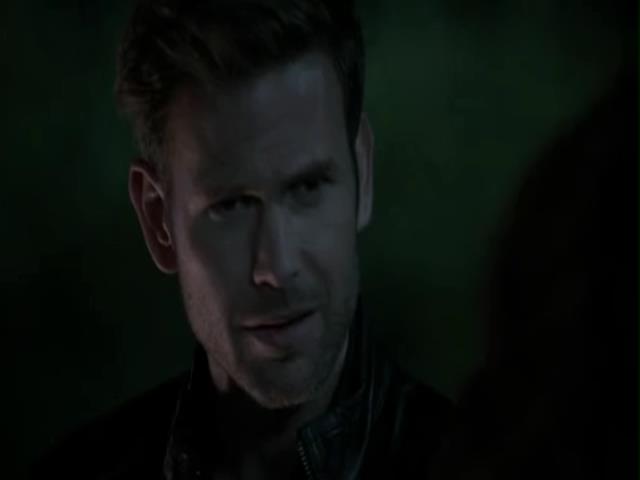 VampireDiariesWorld-dot-org_Cult-S01E07-2201.jpg