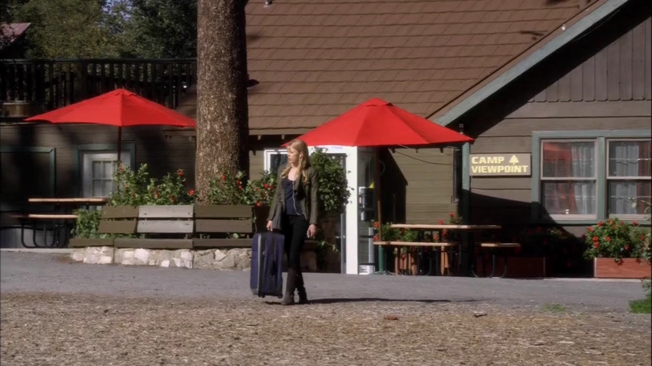 VampireDiariesWorld-dot-nl_AdvanceandRetreat_0820.jpg