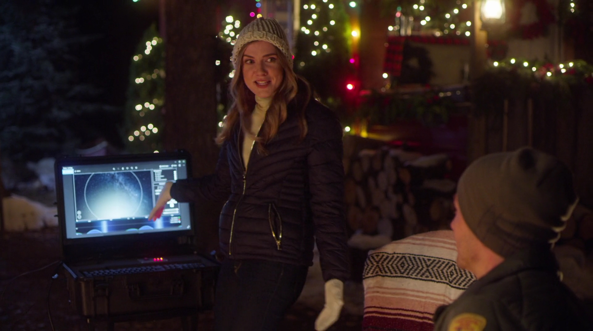 VampireDiariesWorld-dot-nl_AChristmasStar2270.jpg
