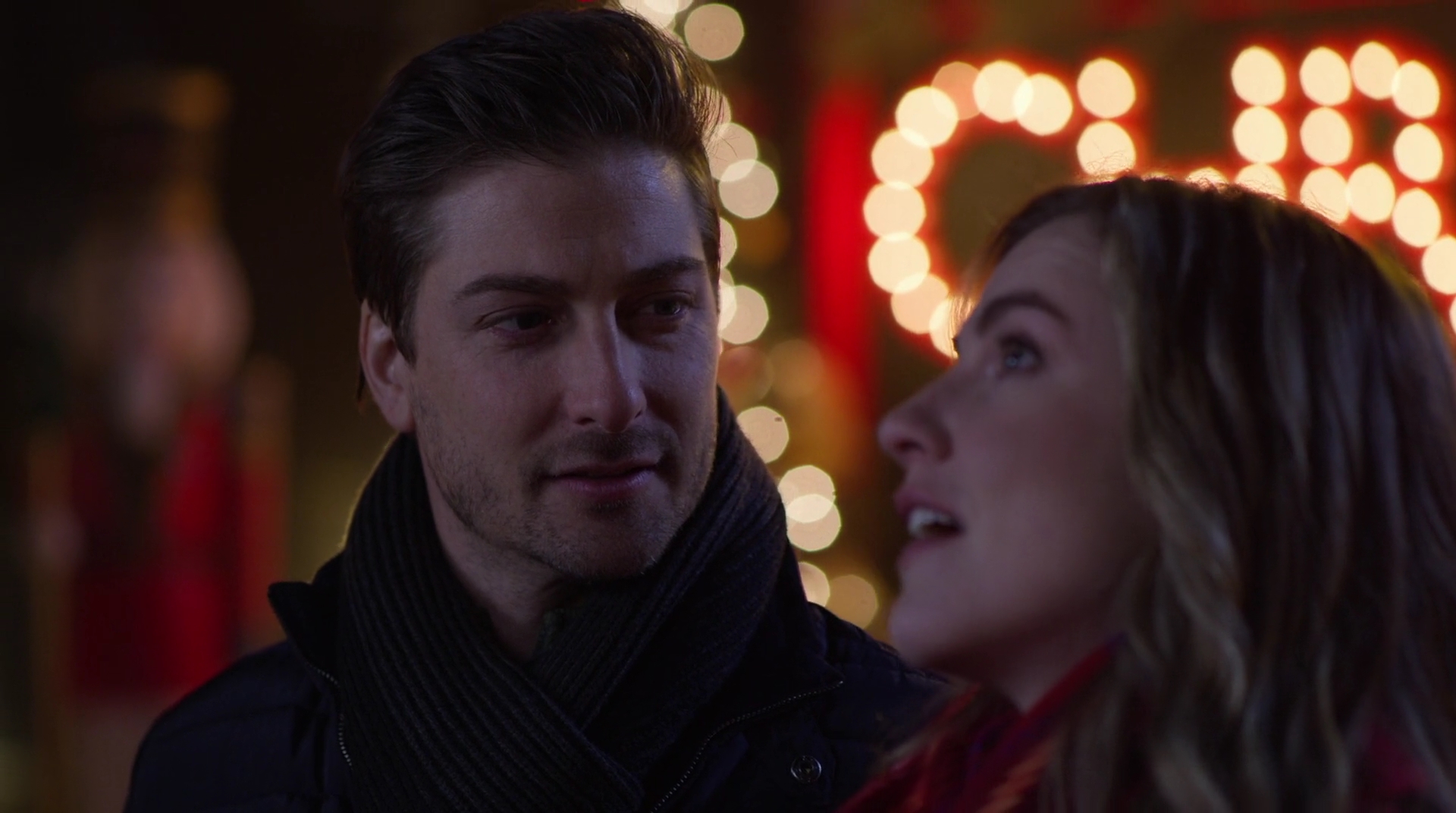 VampireDiariesWorld-dot-nl_AChristmasStar4697.jpg