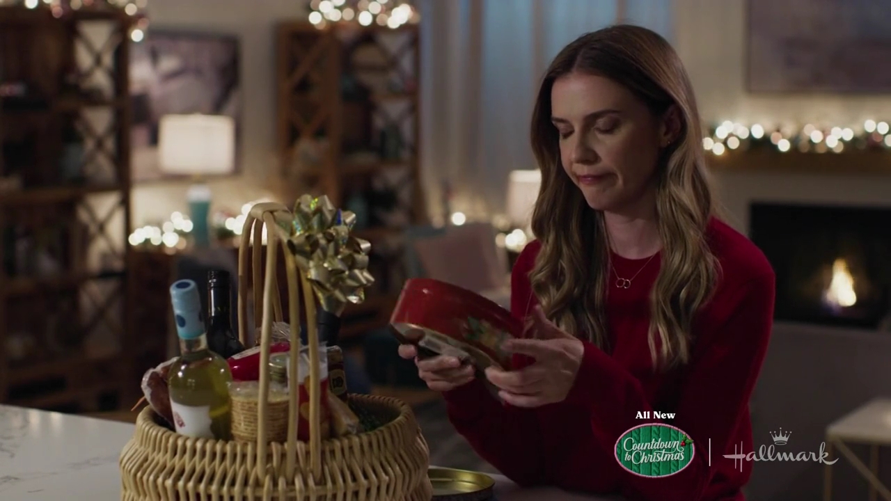 vampirediariesworld-dot-nl_ChristmasAtTheGoldenDragon2925.jpg