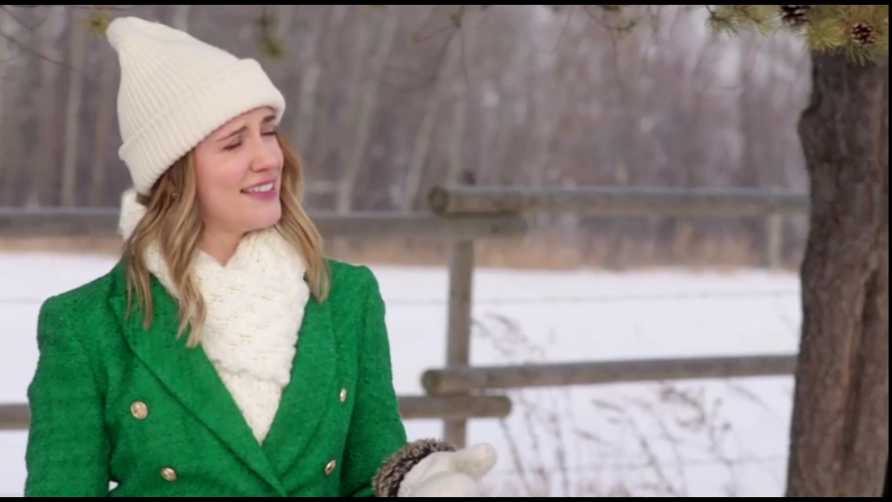 VampireDiariesWorld-CoupledUpForChristmas3555.jpg VampireDiariesWorld-CoupledUpForChristmas3555.jpg