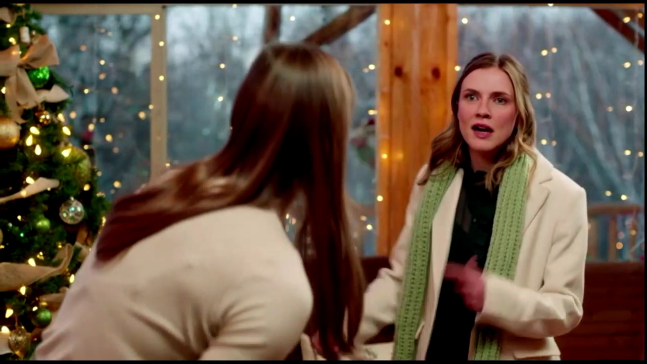 VampireDiariesWorld-CoupledUpForChristmas4413.jpg