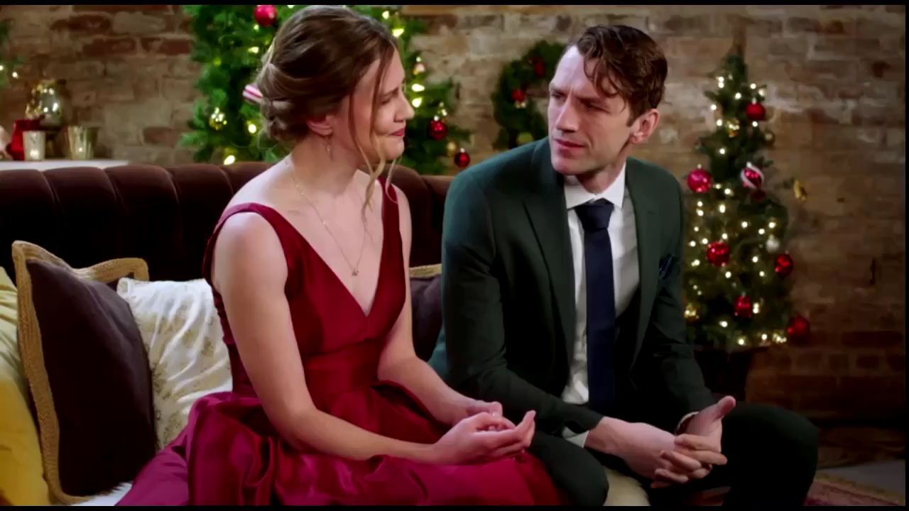 VampireDiariesWorld-CoupledUpForChristmas4671.jpg