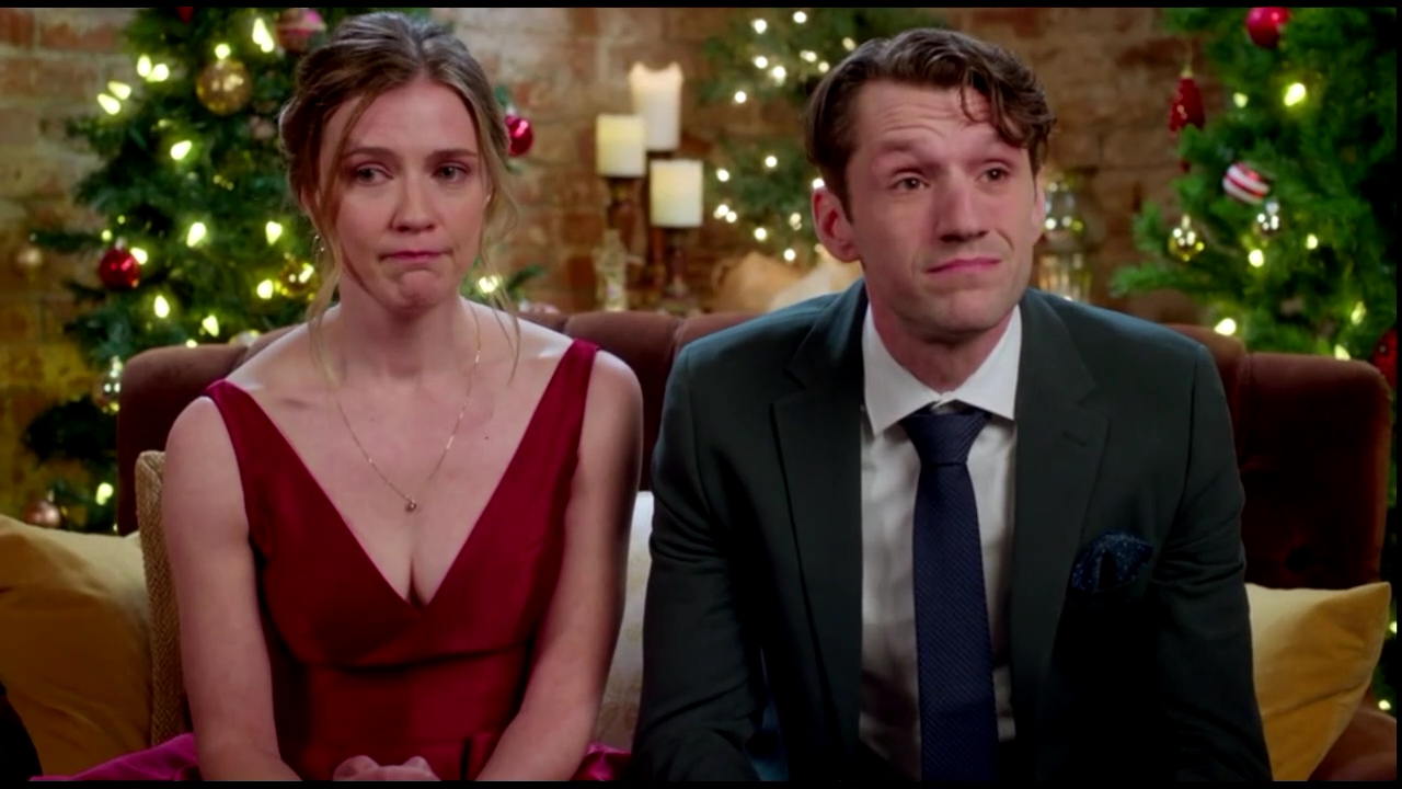 VampireDiariesWorld-CoupledUpForChristmas4690.jpg