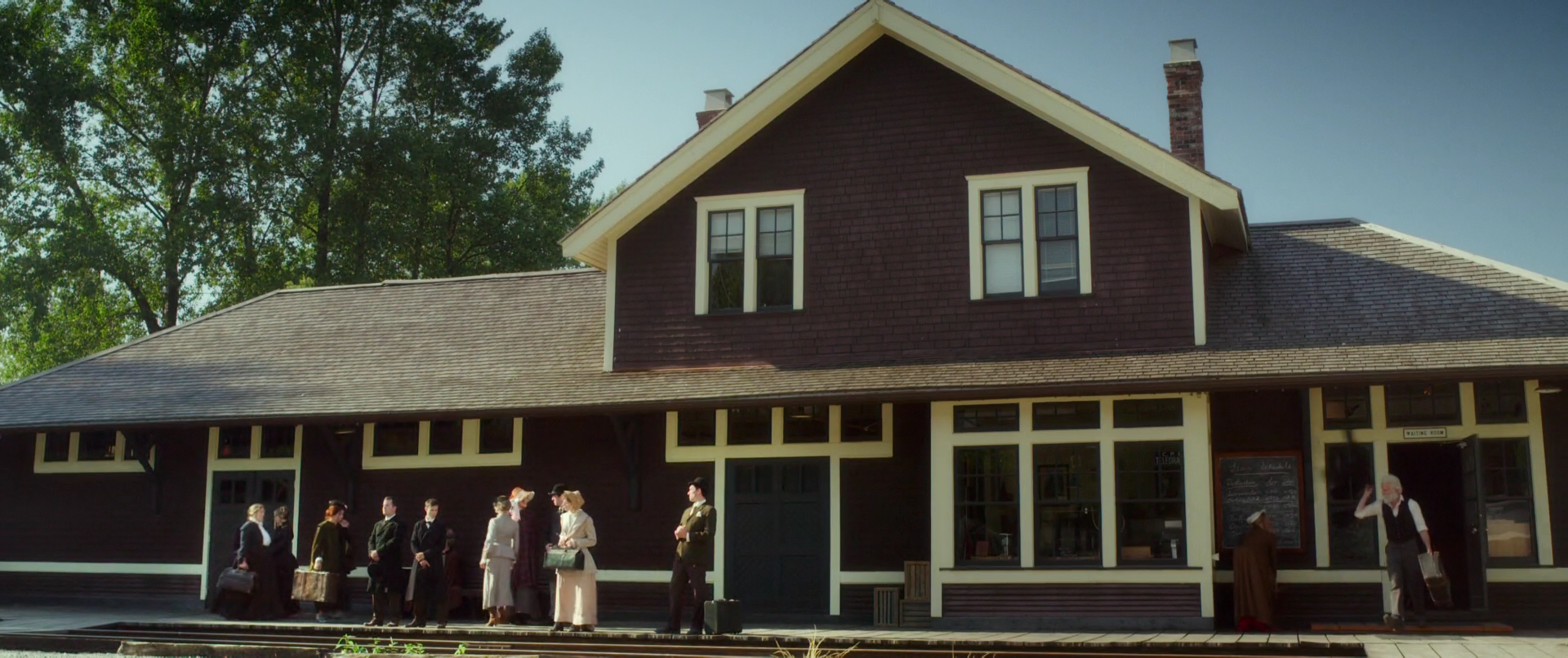 VampireDiariesWorld-dot-NL_Eadweard0712.jpg