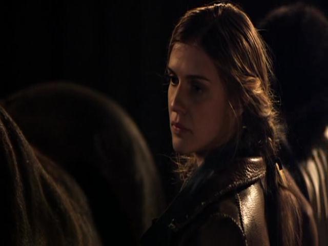 VampireDiariesWorld-dot-org_HannahsLaw3890.jpg