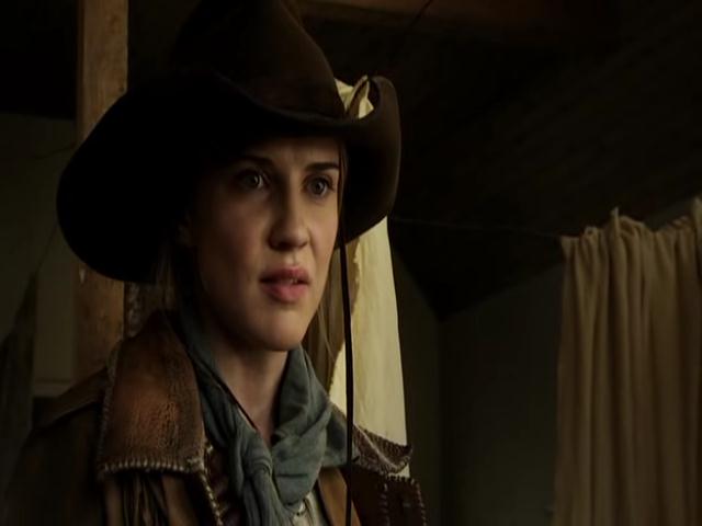 VampireDiariesWorld-dot-org_HannahsLaw4884.jpg