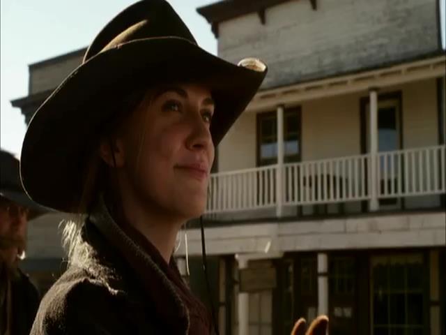 VampireDiariesWorld-dot-org_HannahsLaw-Setinterview0045.jpg