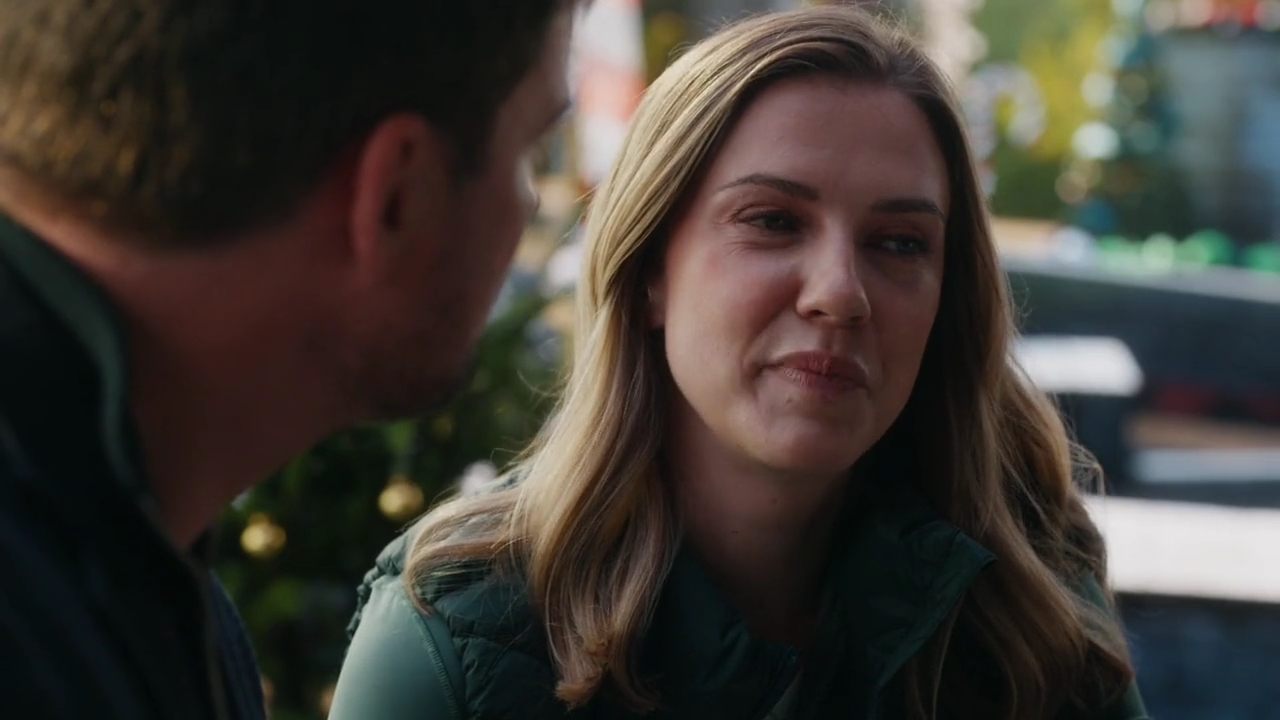 VampireDiariesWorld-dot-nl-HolidayRoad6990.jpg VampireDiariesWorld-dot-nl-HolidayRoad6990.jpg