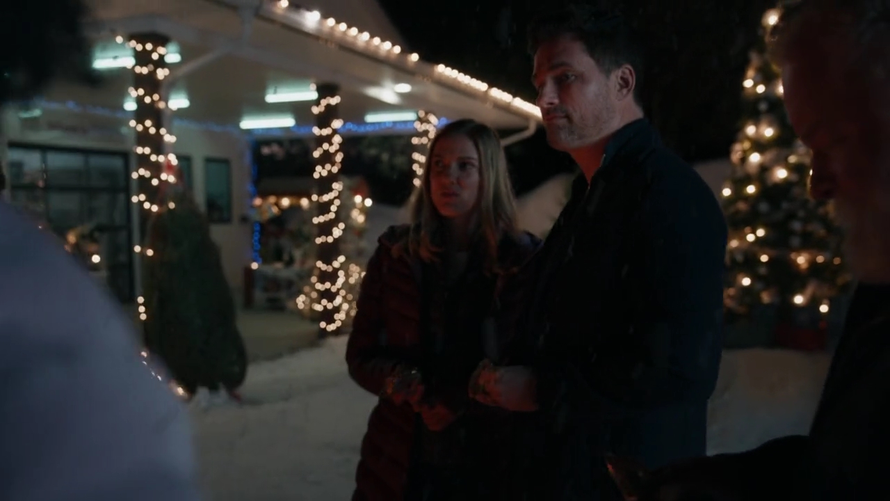 VampireDiariesWorld-dot-nl-HolidayRoad7373.jpg VampireDiariesWorld-dot-nl-HolidayRoad7373.jpg