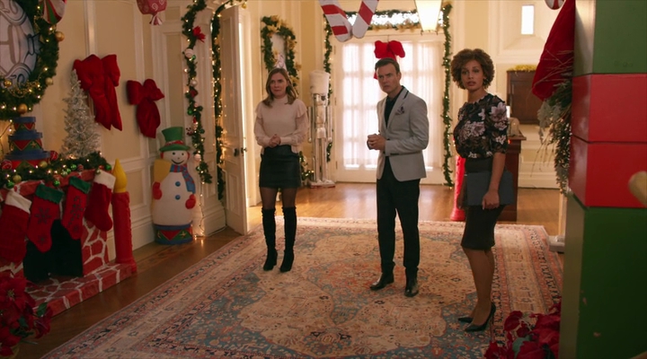 VampireDiariesWorld-dot-nl_TheChristmasTemp1173.jpg