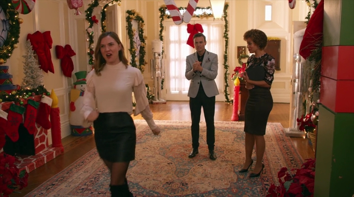 VampireDiariesWorld-dot-nl_TheChristmasTemp1198.jpg
