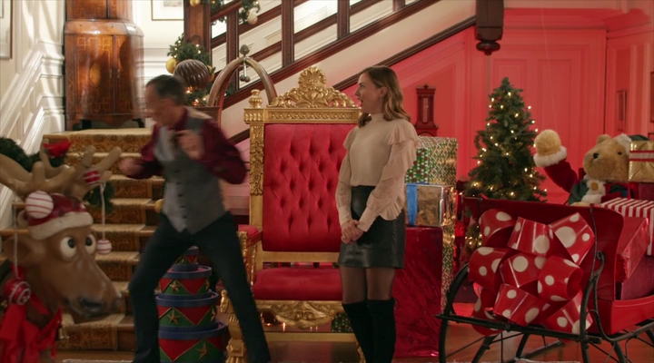 VampireDiariesWorld-dot-nl_TheChristmasTemp1217.jpg
