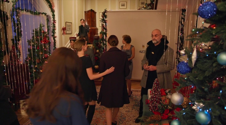 VampireDiariesWorld-dot-nl_TheChristmasTemp4330.jpg