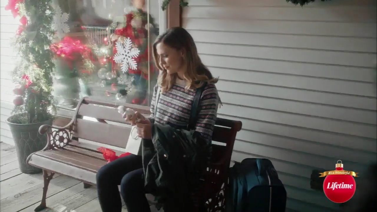 VampireDiariesWorld-dot-nl_TheChristmasYuleBlog4720.jpg