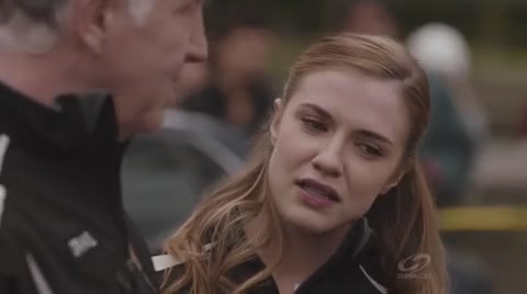 VampireDiariesWorld-dot-org_PrimevalNewWorldS01E01-0228.jpg