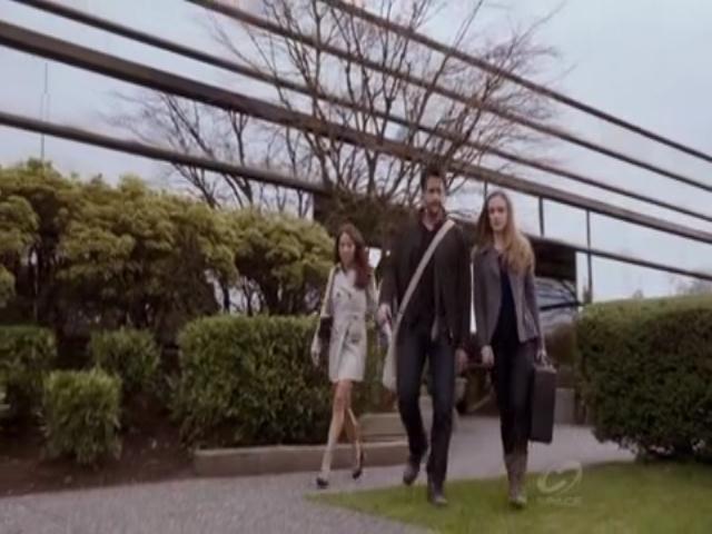 VampireDiariesWorld-dot-org_PrimevalNewWorldS01E04-0359.jpg