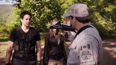 VampireDiariesWorld-dot-org_PrimevalNewWorldS01E13-1345.jpg