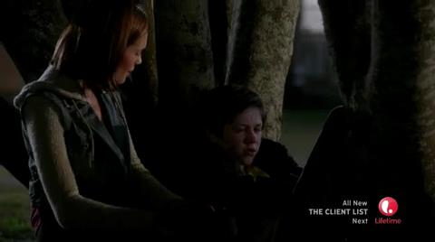 VampireDiariesWorld-dot-org_ArmyWives-S07E05-1126.jpg