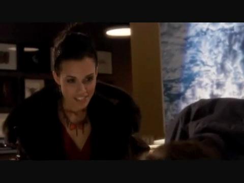 VampireDiariesWorld-dot-org_BeautifulPeople1x10-2192.jpg