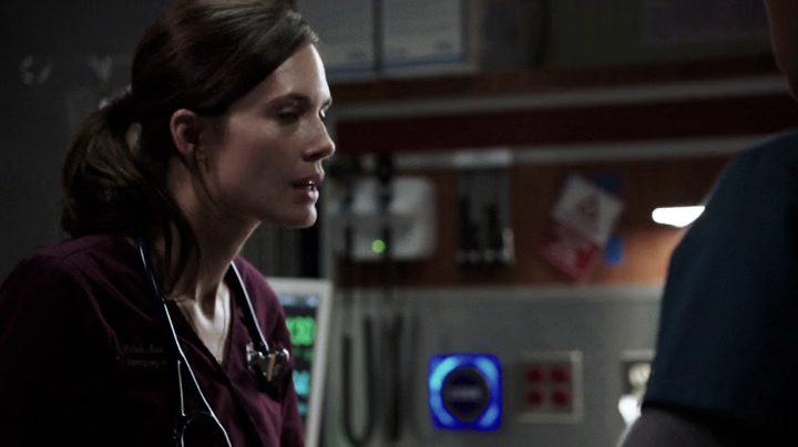 VampireDiariesWorld-dot-nl_ChigagoMed1x02-0126.jpg