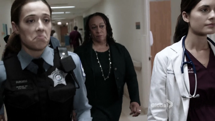 VampireDiariesWorld-dot-nl_ChigagoMed1x02-1941.jpg