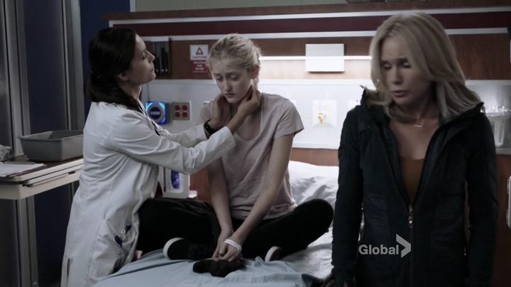 VampireDiariesWorld-dot-nl_ChigagoMed1x04-0337.jpg