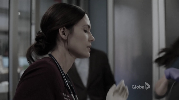 vampirediariesworld_dot_nl-ChigagoMed1x05-0961.jpg