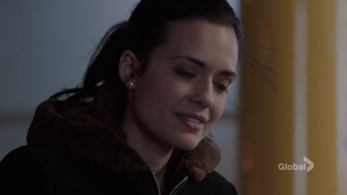 Charmed-Online-dot-NL-ChigagoMed1x16-0987.jpg