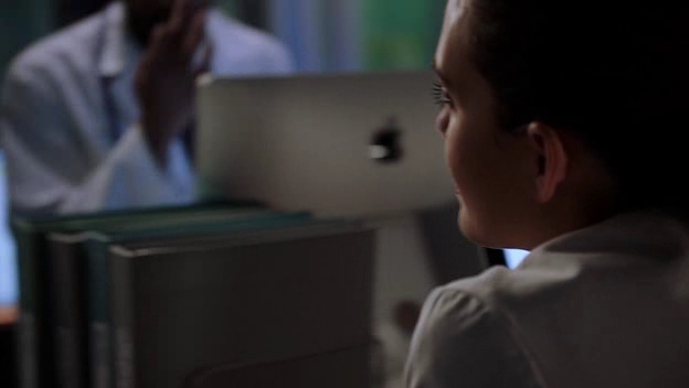 VampireDiariesWorld-dot-NL_ChigagoMed2x16-2253.jpg