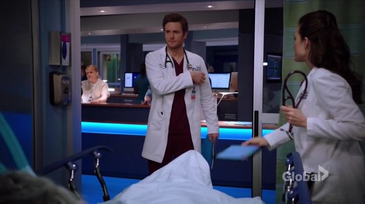 VampireDiariesWorld-dot-NL_ChigagoMed2x18-1306.jpg