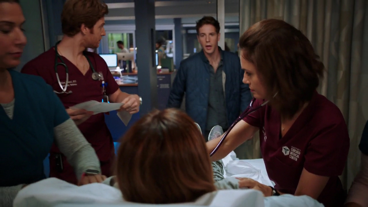 VampireDiariesWorld-dot-nl_ChigagoMed3x02-0568.jpg