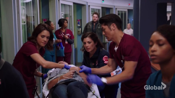 VampireDiariesWorld-dot-nl_ChigagoMed0555.jpg