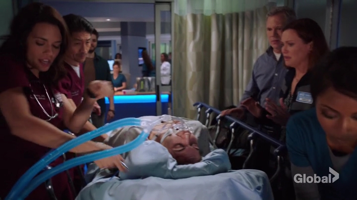 VampireDiariesWorld-dot-nl_ChigagoMed0818.jpg