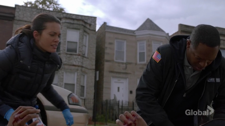 VampireDiariesWorld-dot-nl_ChigagoMed3x06-2555.jpg