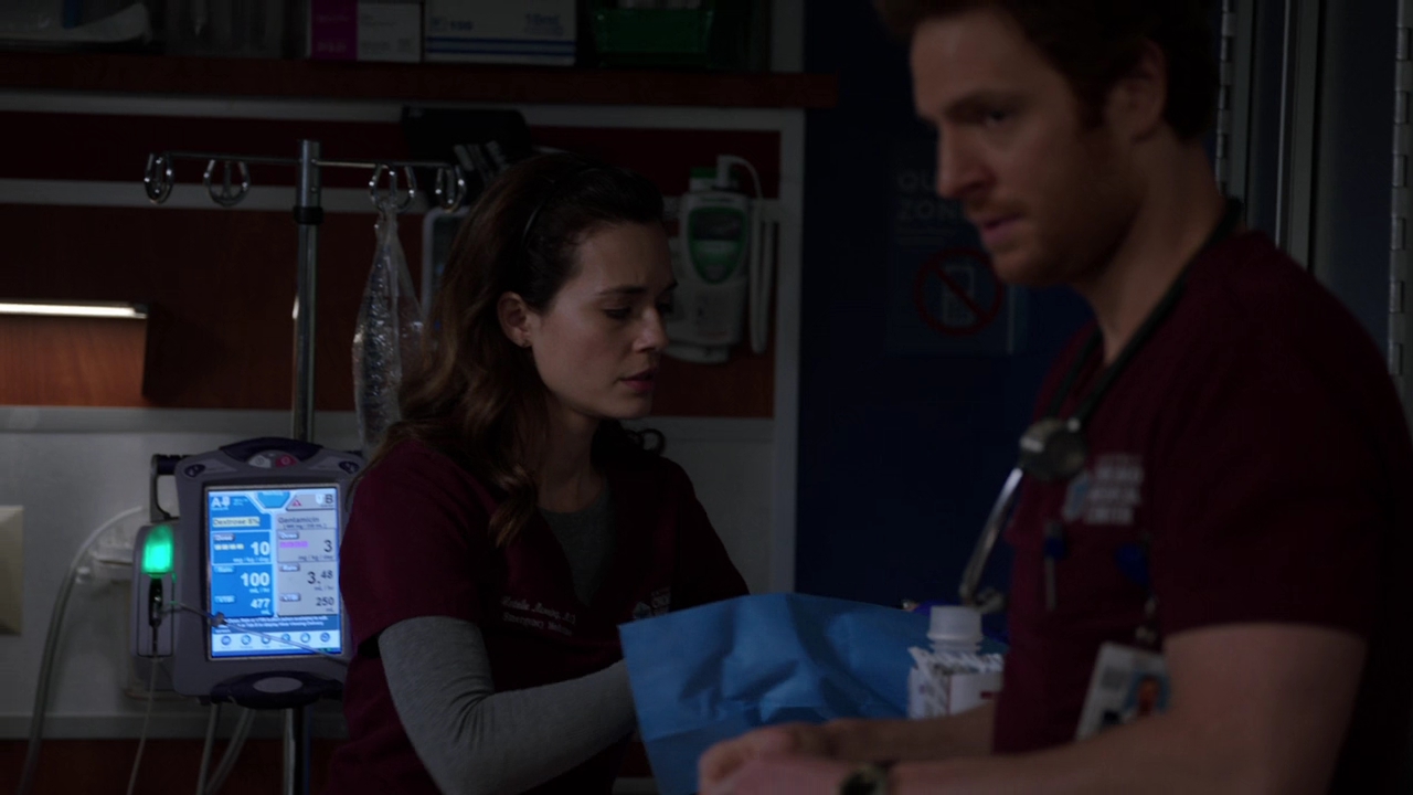 VampireDiariesWorld-dot-nl_ChigagoMed4x19-01020.jpg