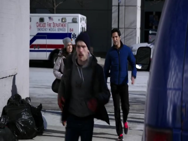 VampireDiariesWorld-dot-nl-ChigagoMed5x16-0205.jpg