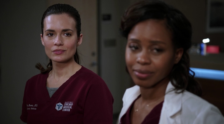 VampireDiariesWorld-dot-nl_ChigagoMed6x02-2030.jpg
