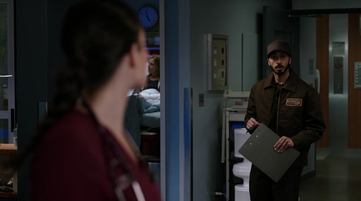 VampireDiariesWorld-dot-nl_ChigagoMed6x12-1949.jpg